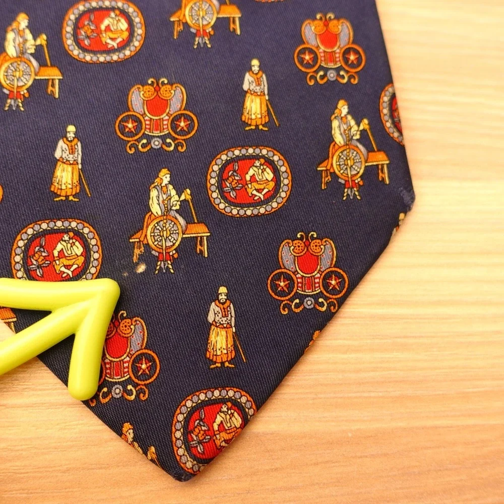 Salvatore Ferragamo Tie Mens Navy Blue Silk Twill Novelty Italian Luxury $240